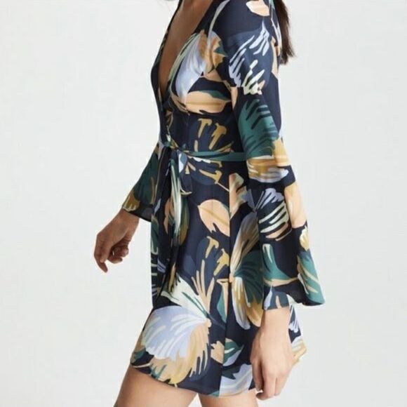 NWOT Revolve Amanda Uprichard Jillian Navy Leaf Print Long Sleeve Wrap Dress XS - Picture 2 of 8